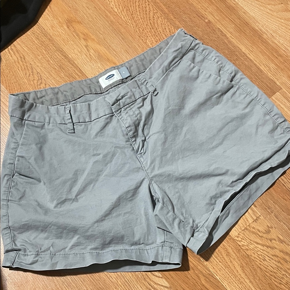 Old Navy Women's Light Gray Shorts
